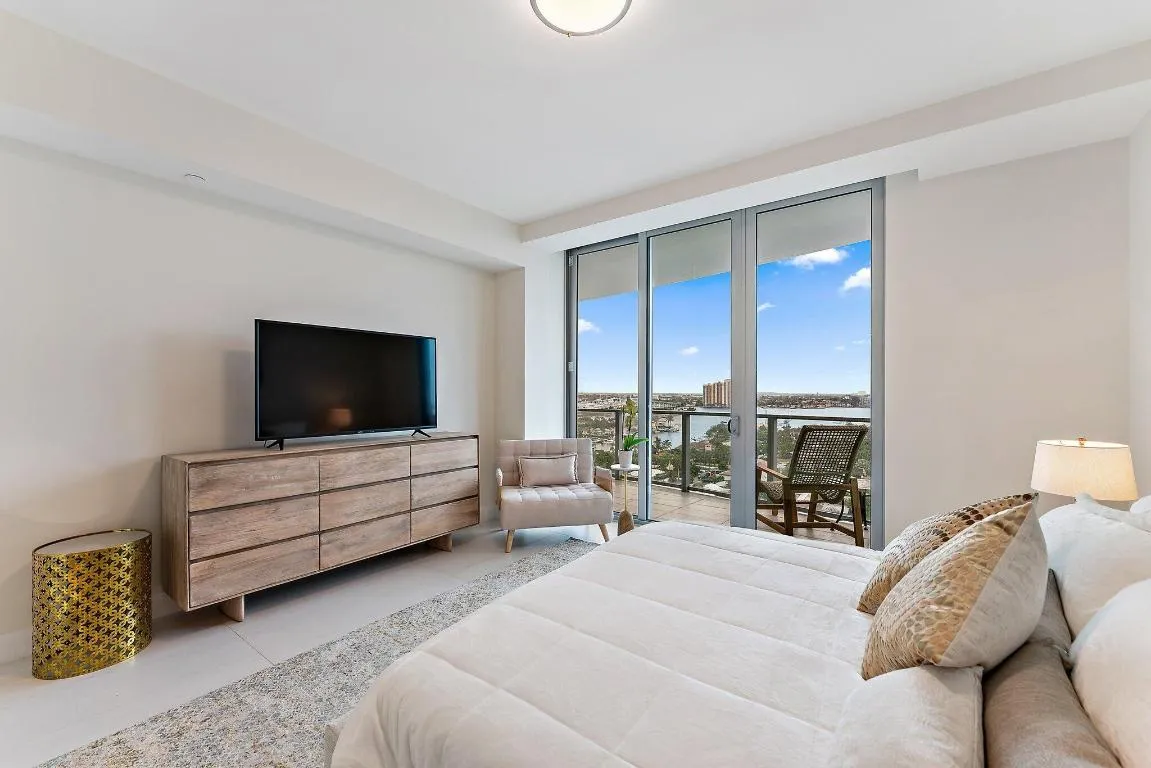 020-3100NOceanDr-1501-SingerIsland-SMALL