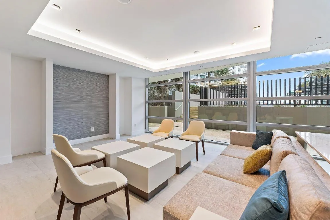 033-3100NOceanDr-1501-SingerIsland-SMALL