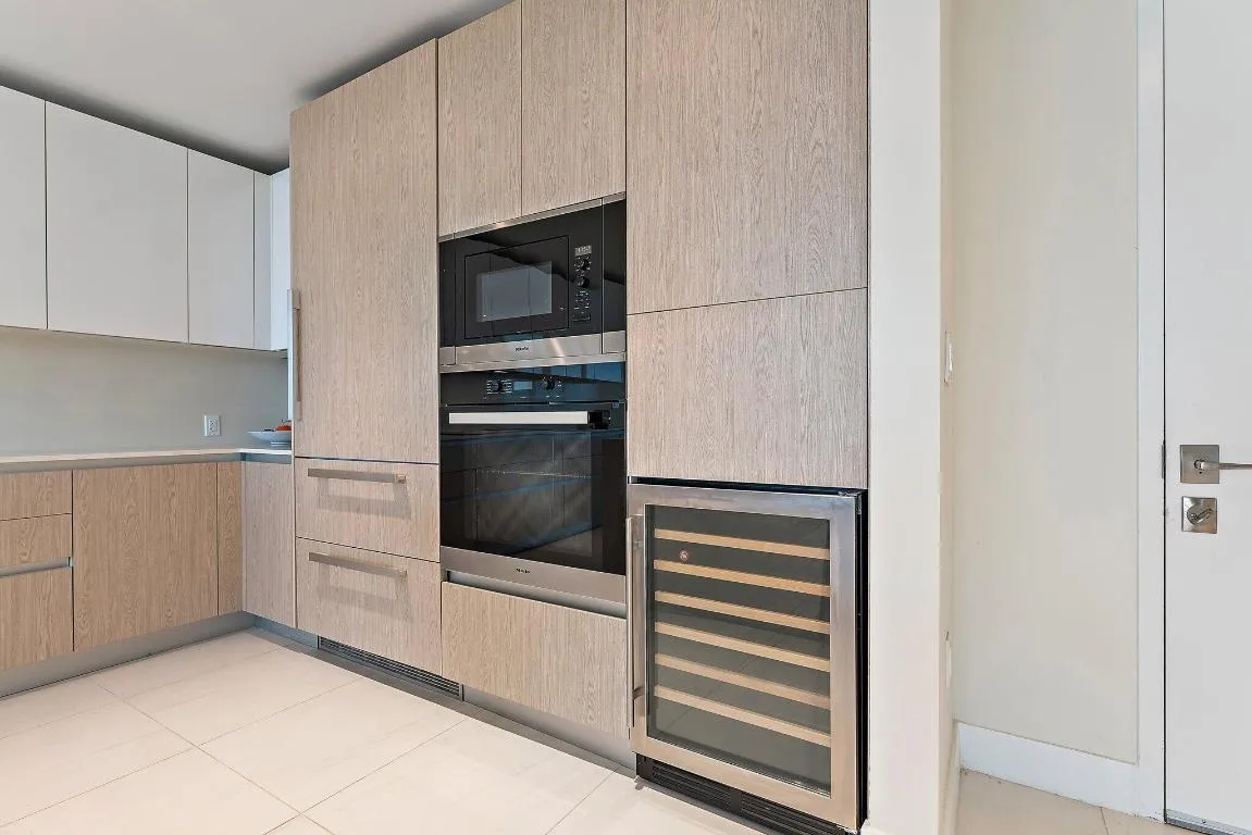 006-3100NOceanDr-1501-SingerIsland-SMALL