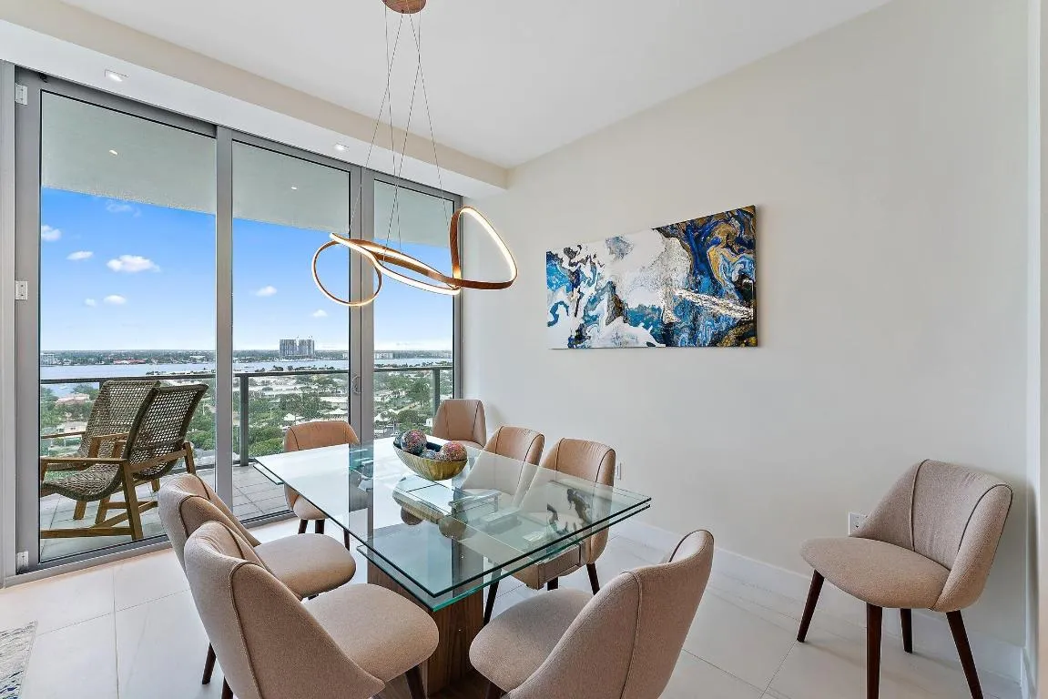 007-3100NOceanDr-1501-SingerIsland-SMALL