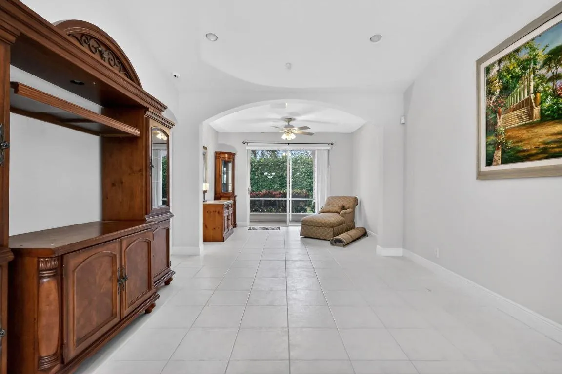 26-web-or-mls-F14A7508