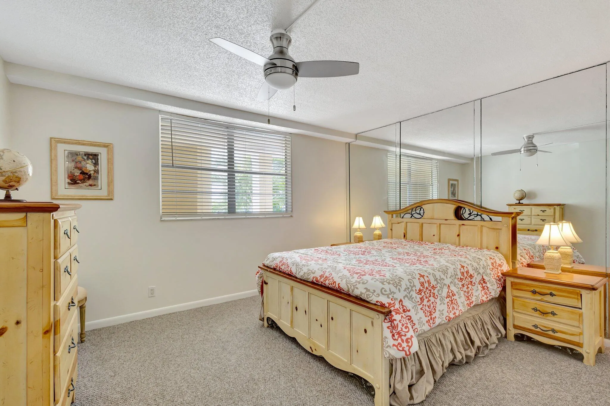 105 Paradise Harbour bedroom