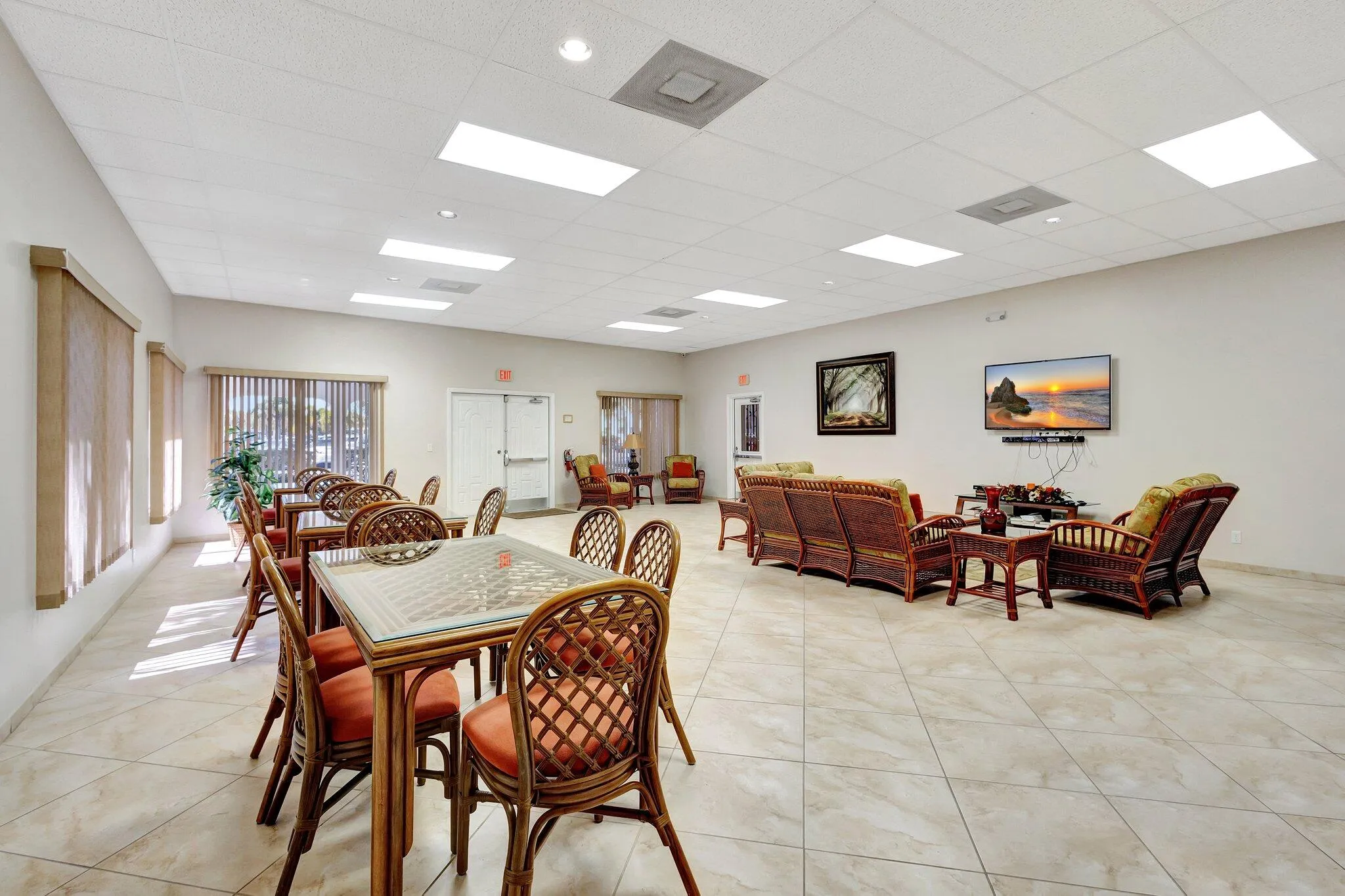 105 Paradise Harbour clubhouse main area