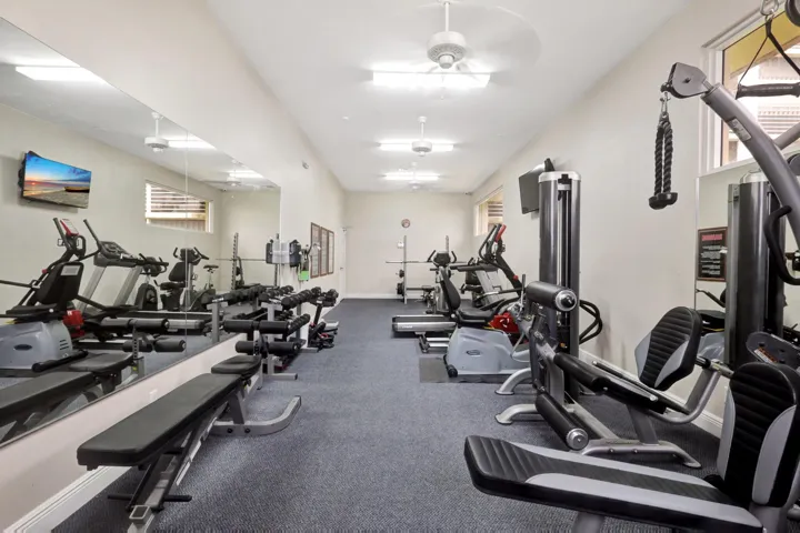 105 Paradise Harbour GYM