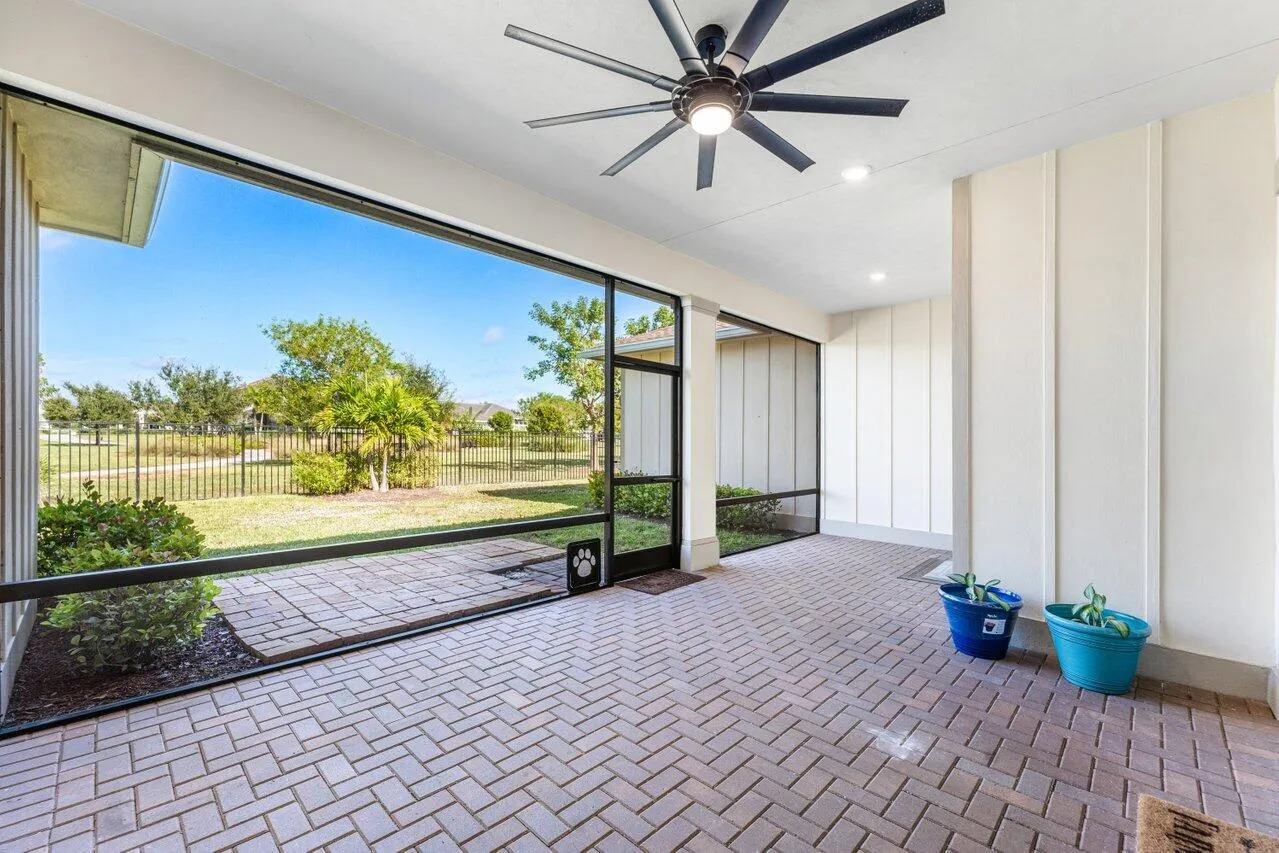 Screened in Patio