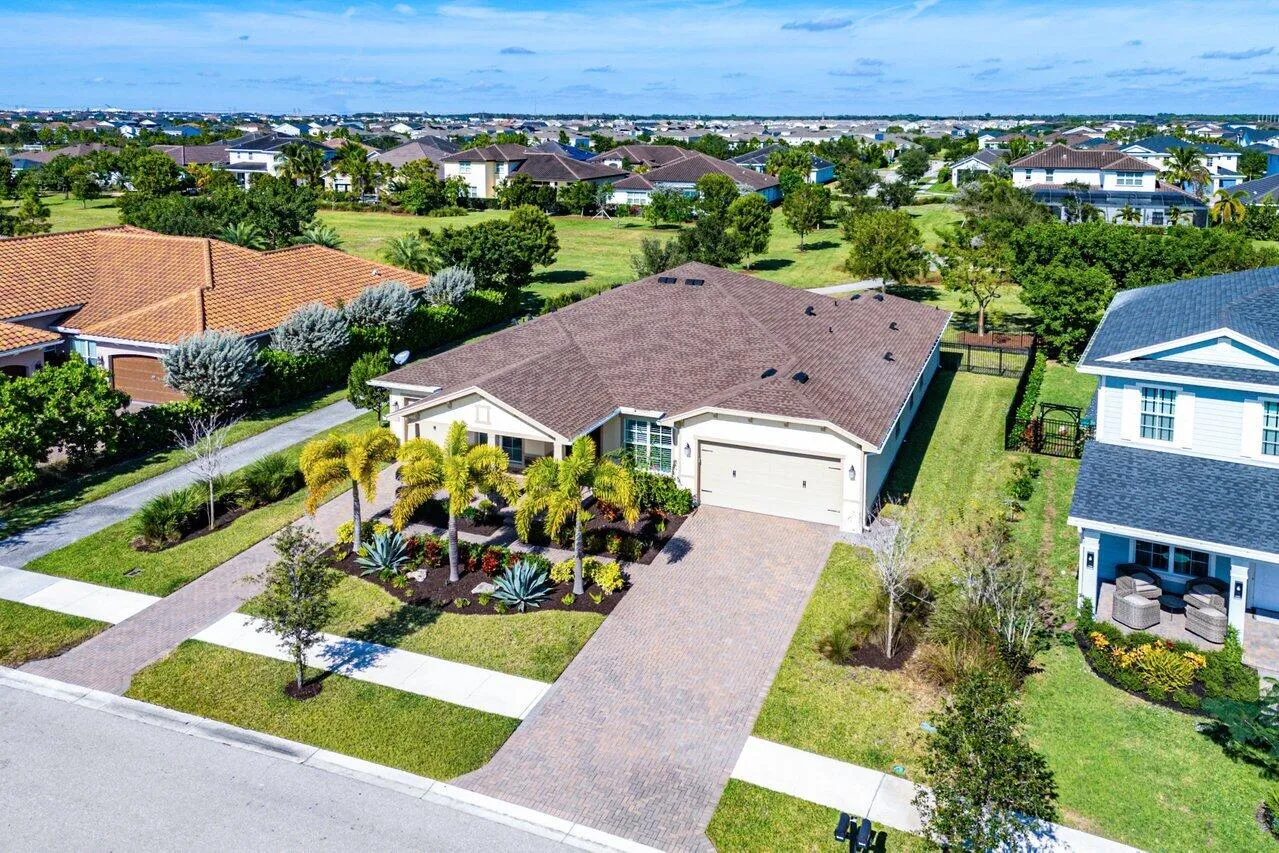055-940HooklineCircle-Loxahatchee-FL-334