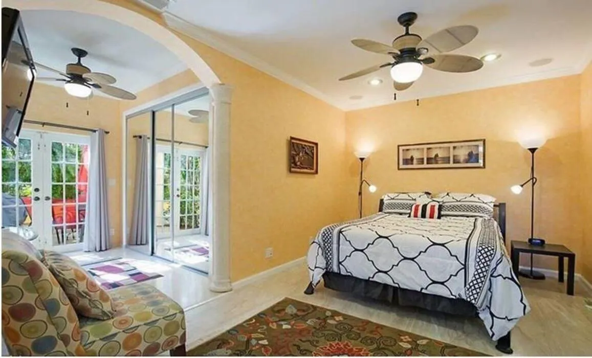 Guest suite 1