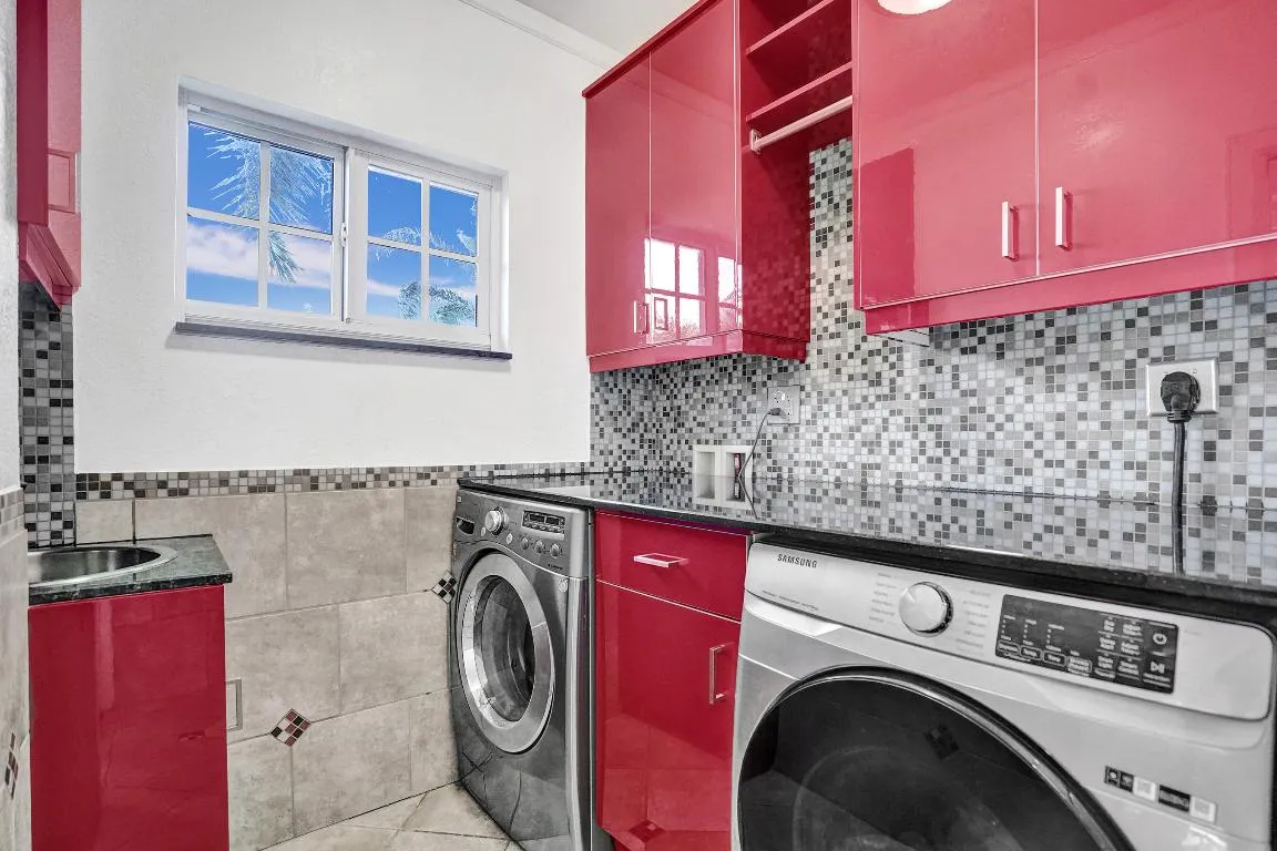 Laundry 2nd Floor