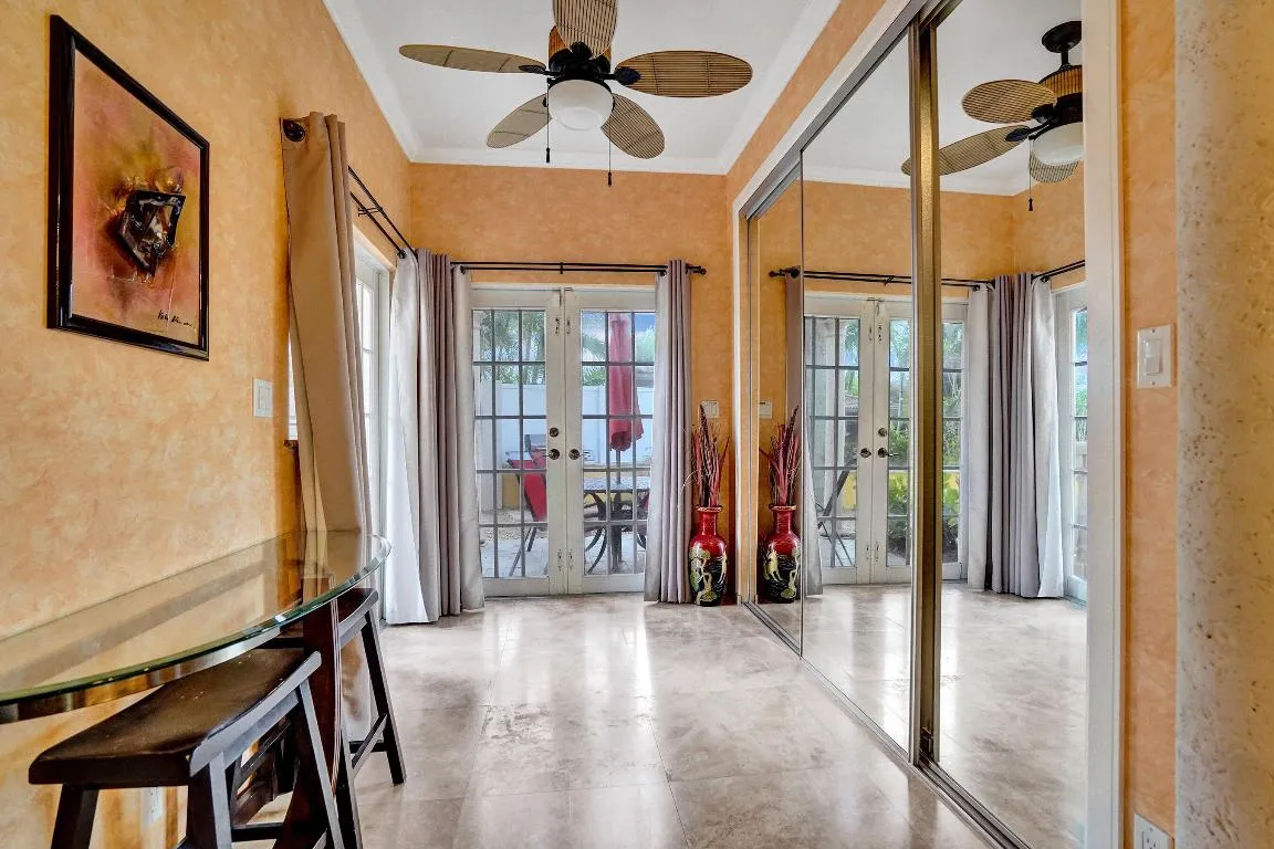 Guest suite