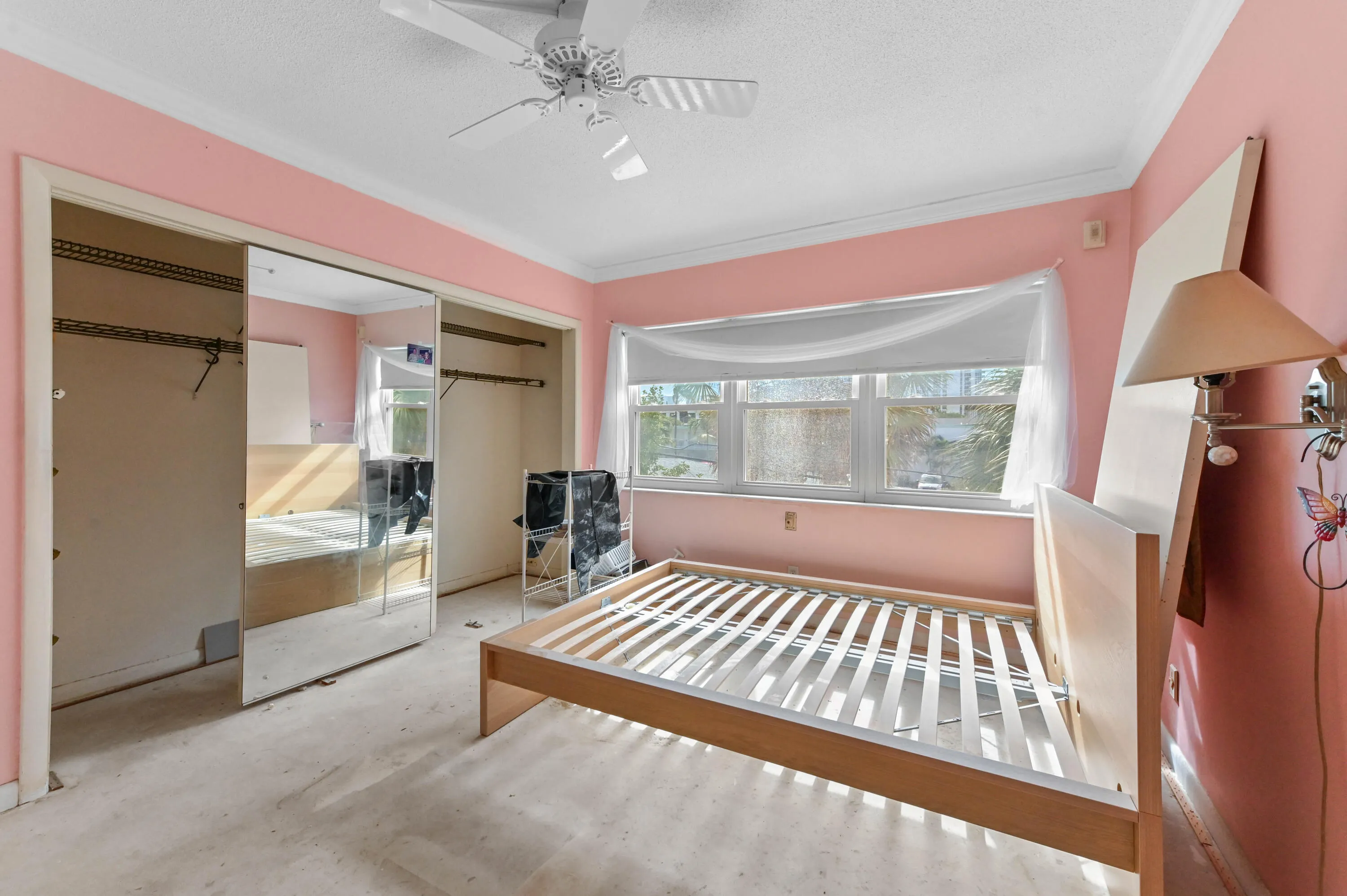 19 Bedroom 02