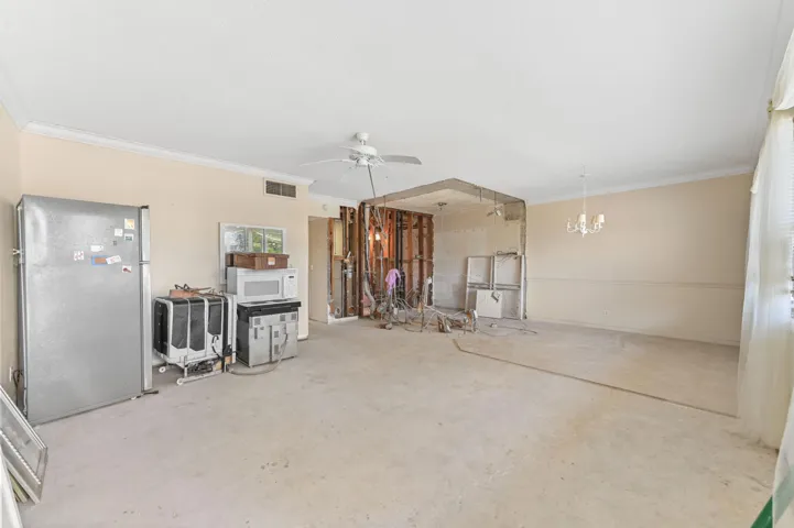 08 Living room 01