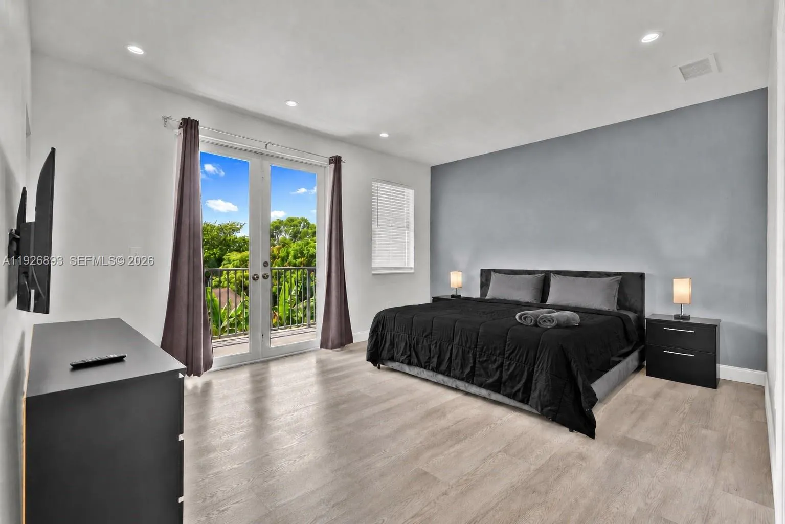 Property photo 44