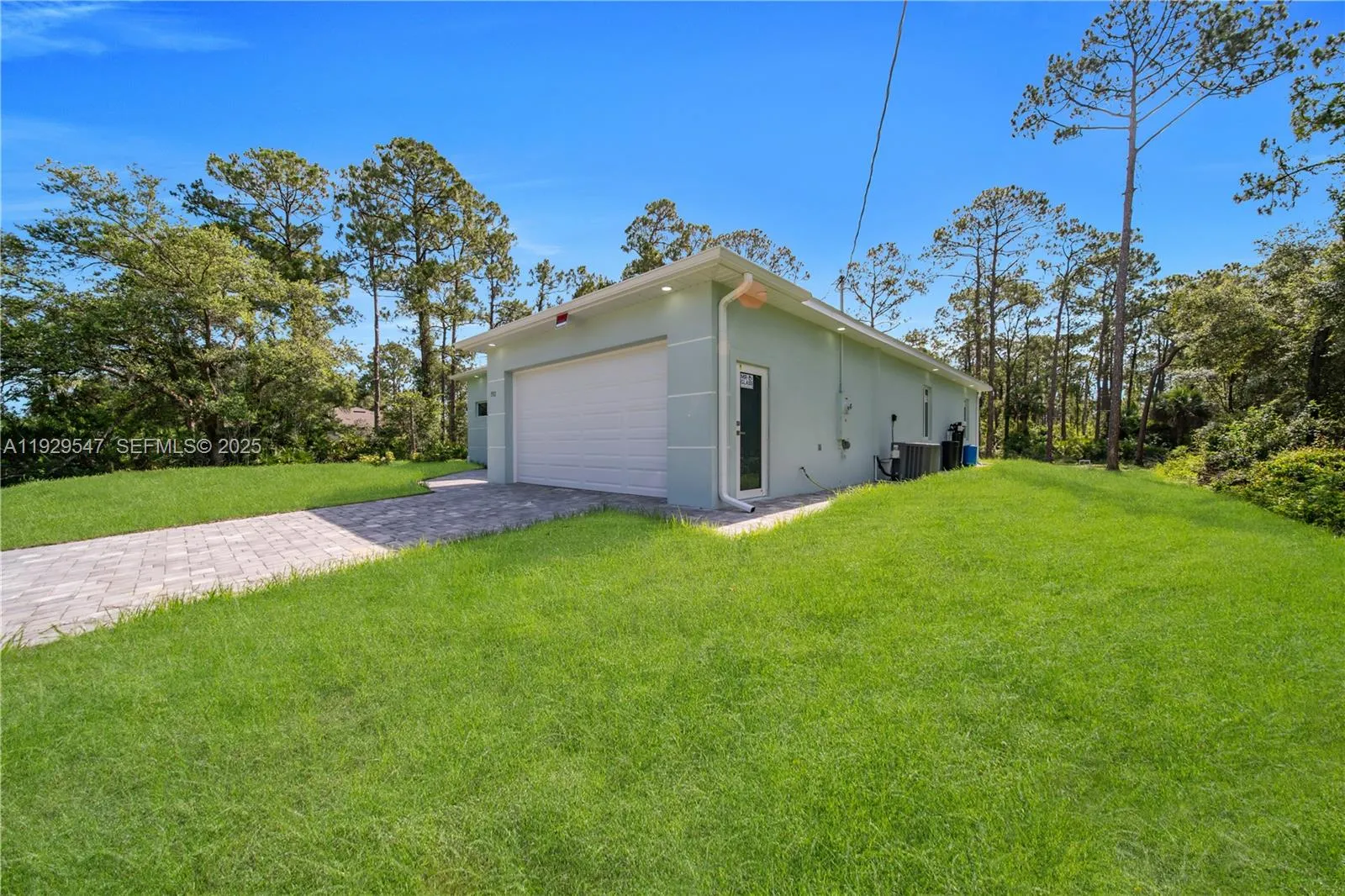Property photo 35