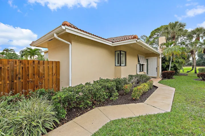 016-150OldMeadowWay-PalmBeachGardens-SMA