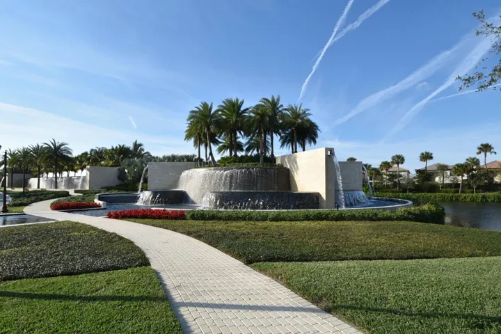 IMPRESSIVE ENTRANCE