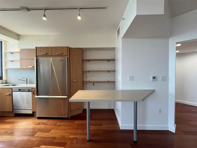 Custom Kitchen -Quartz Countertop, Custom European cabinets