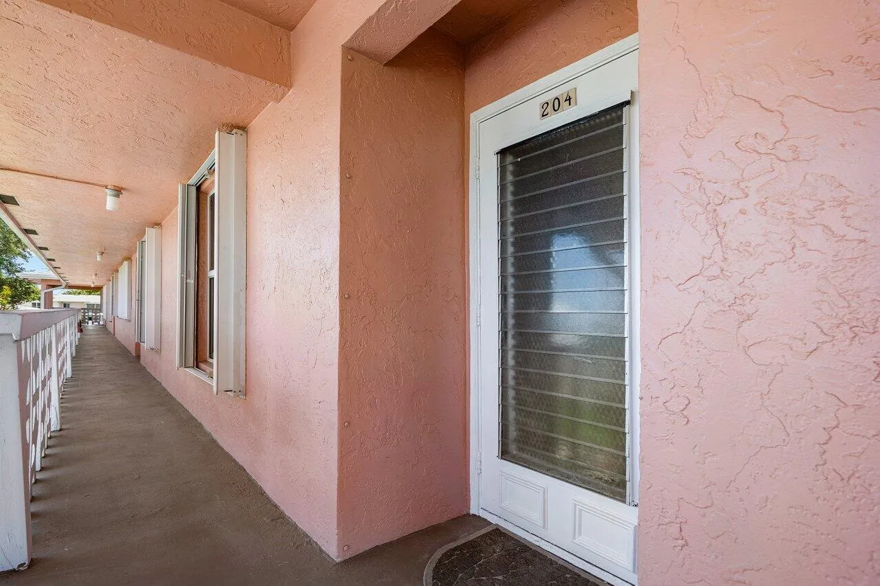 003-1740Northwest19thTerrace-204-DelrayB