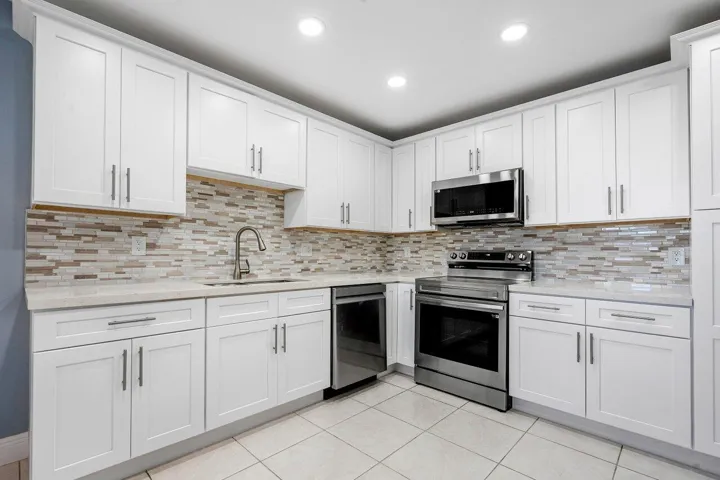 009-1740Northwest19thTerrace-204-DelrayB