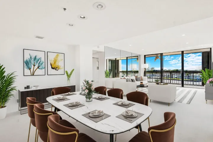 Dining Area (virtually staged)
