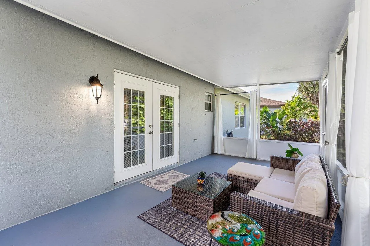 Screened Patio