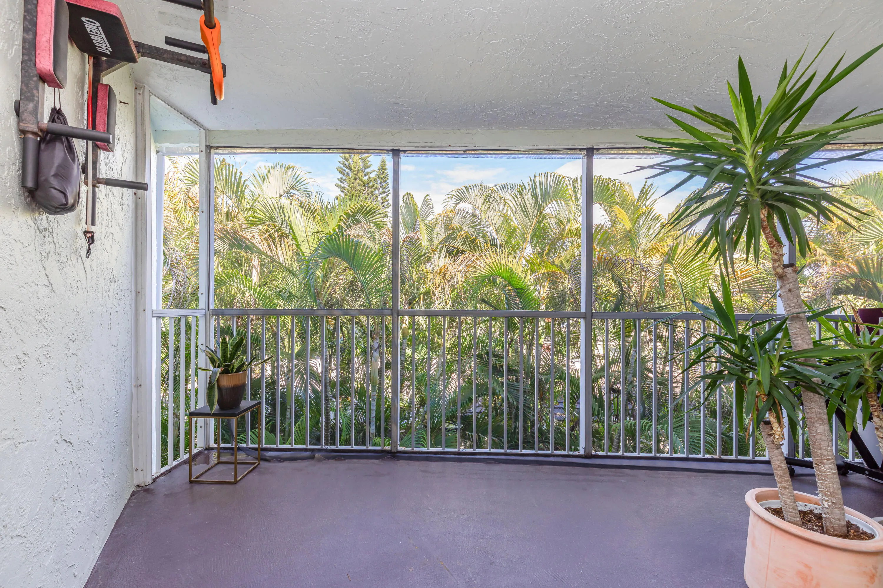 961 S Ocean Drive 302