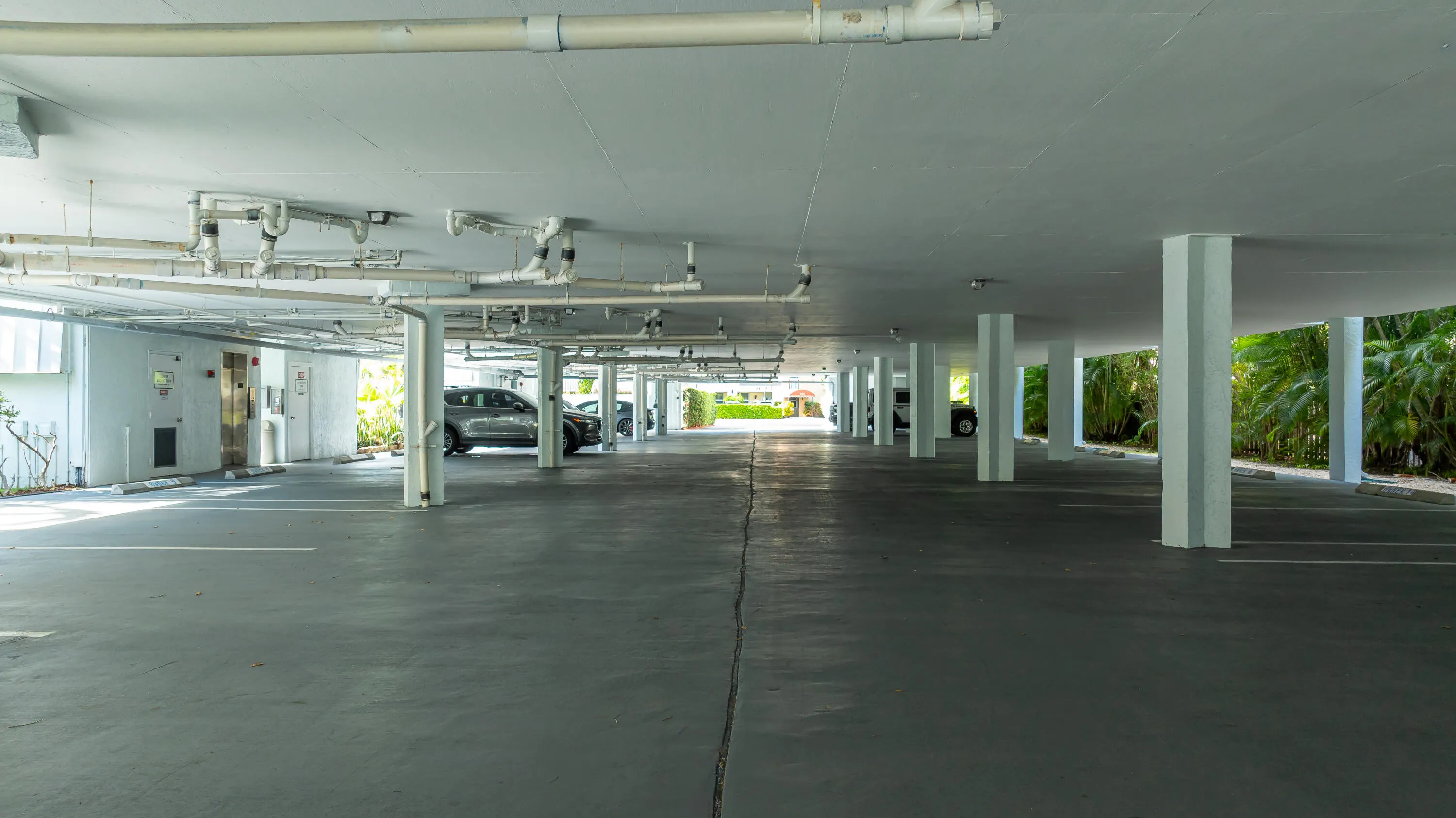 961 S Ocean Drive 302