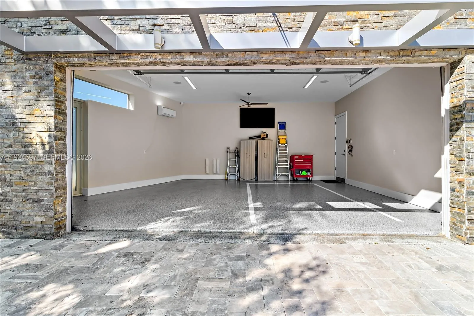 Property photo 34