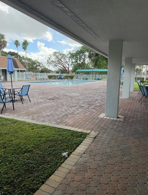 Community pool