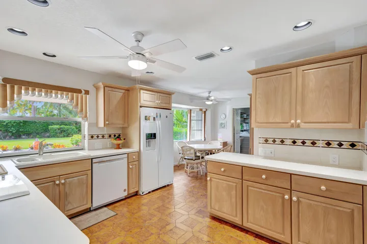 8-web-or-mls-1141Pine__71