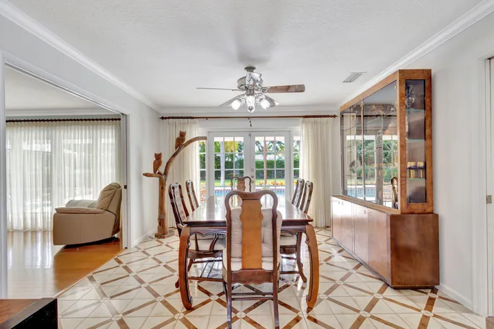 7-web-or-mls-1141Pine__61