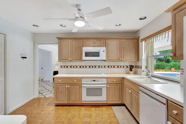10-web-or-mls-1141Pine__86