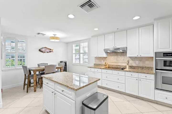 4-web-or-mls-A7404674