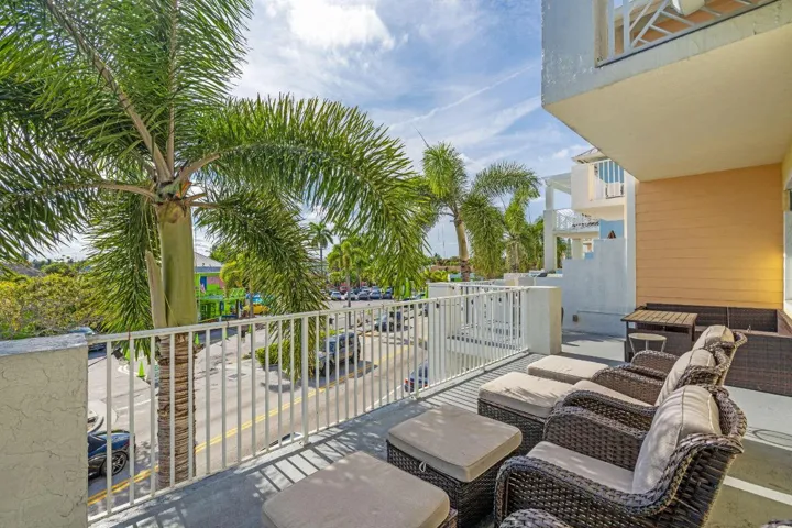 31-web-or-mls-A7405496