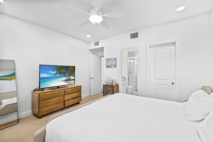 24-web-or-mls-A7404761