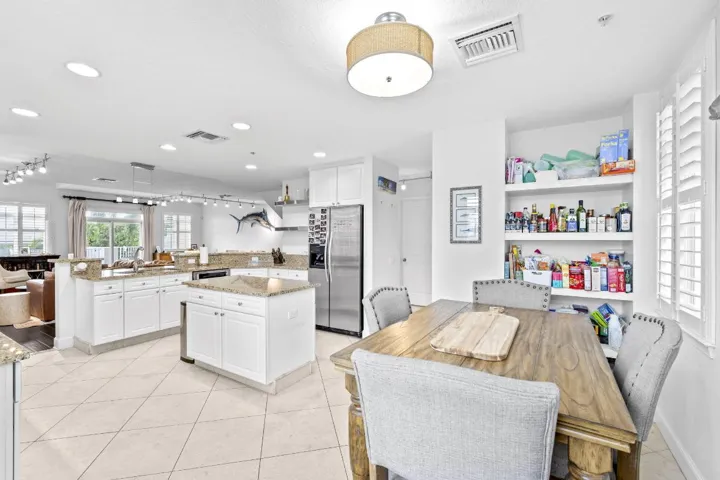 5-web-or-mls-A7404656