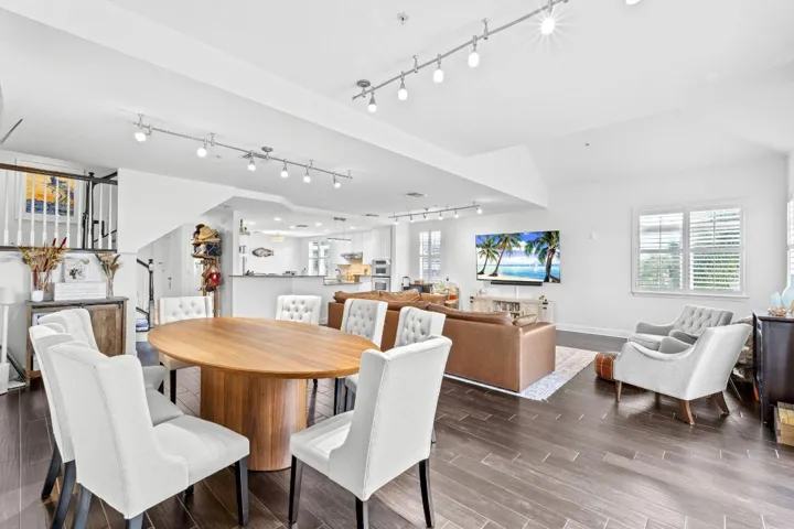 12-web-or-mls-A7404713
