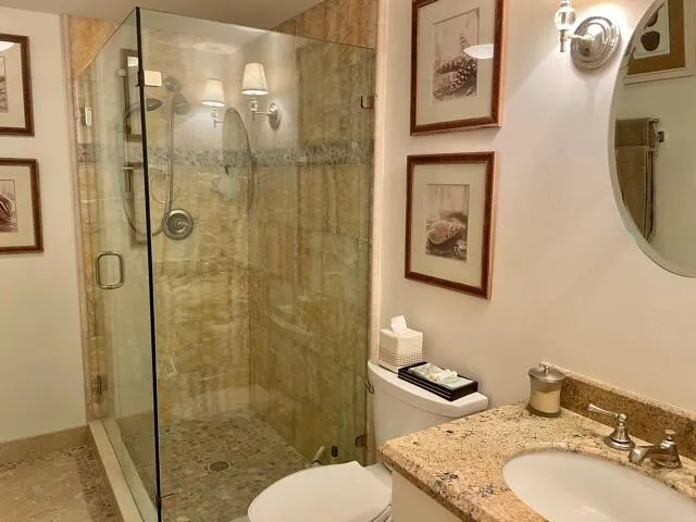 17C Guest Bath