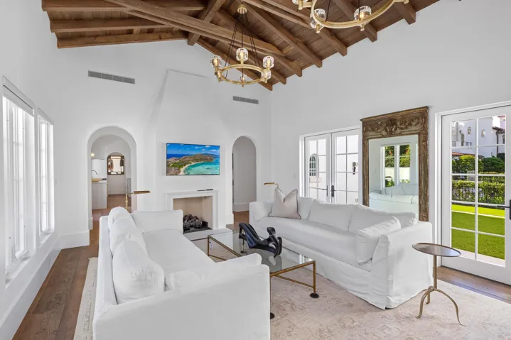 GH Living Area 3 TV