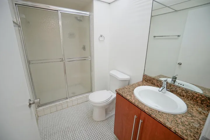 2nd Bathroom
