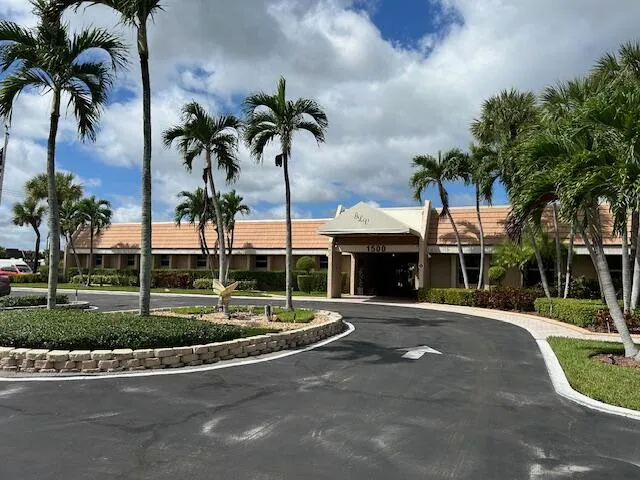 Clubhouse Ph B