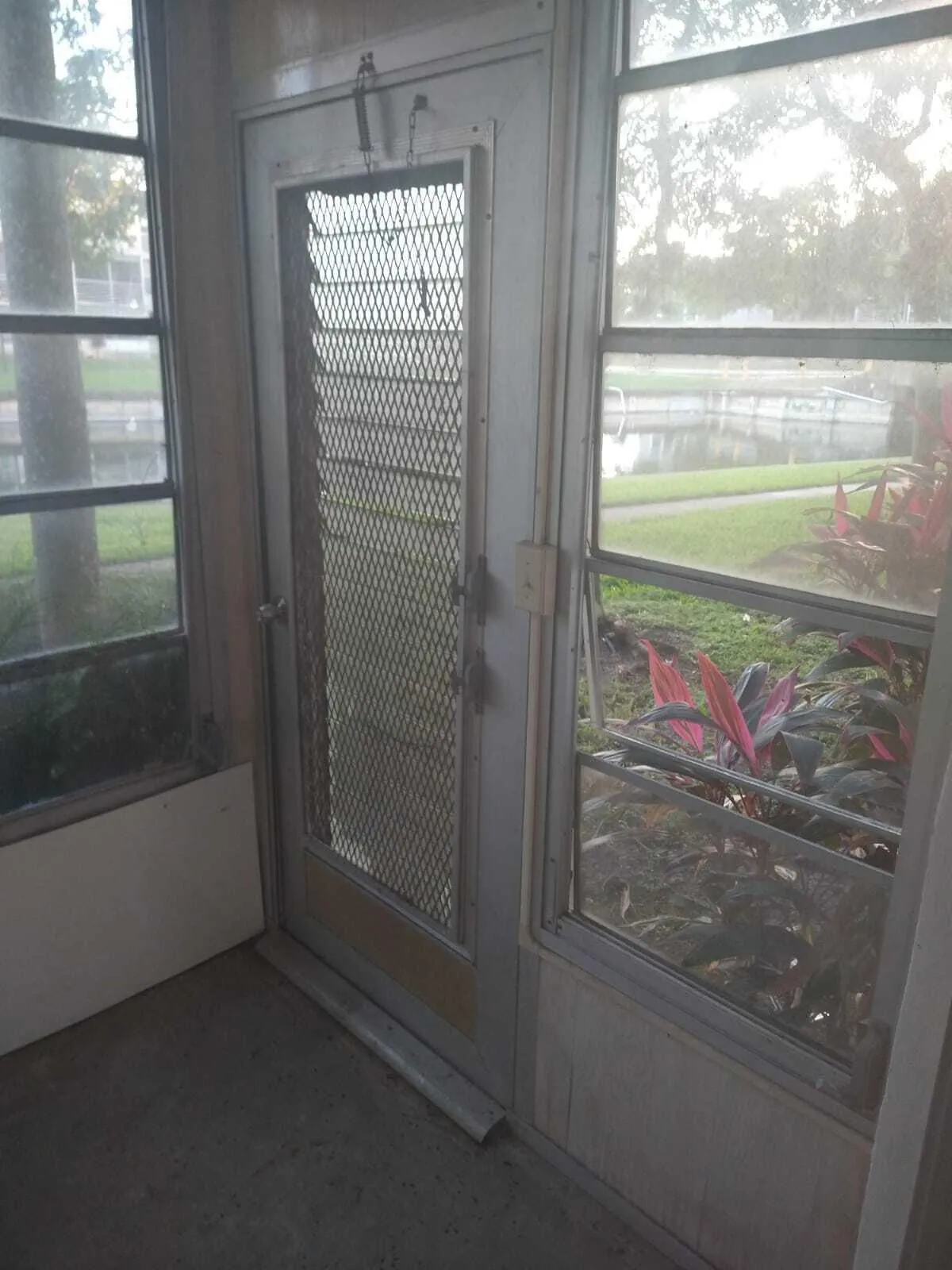109D Porch view