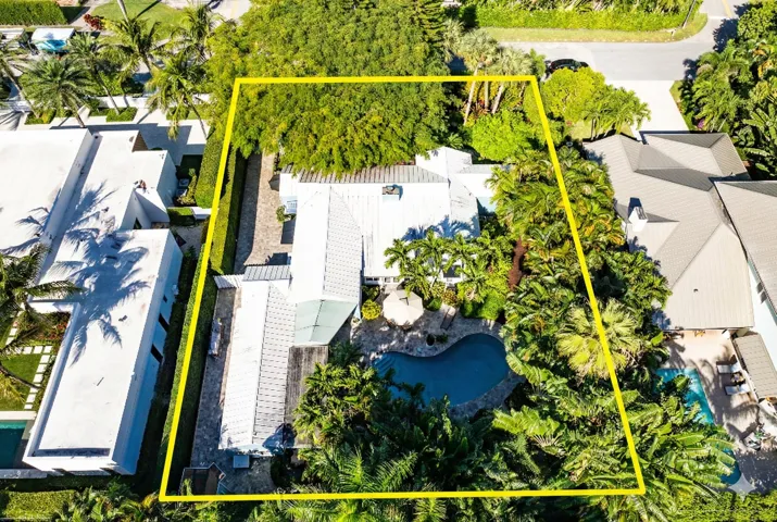 802 NE 2nd St - Outlined