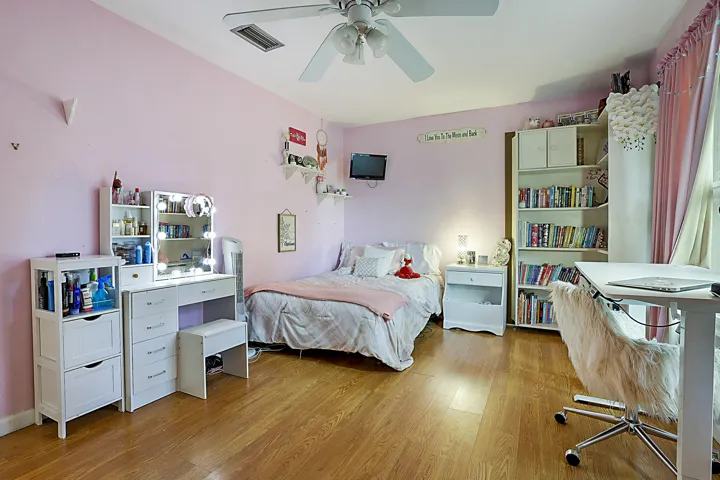 6186 Brandon St -24