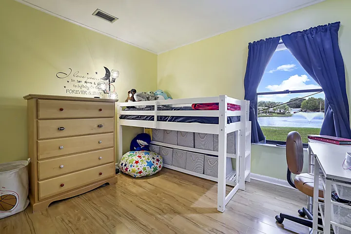 6186 Brandon St -25
