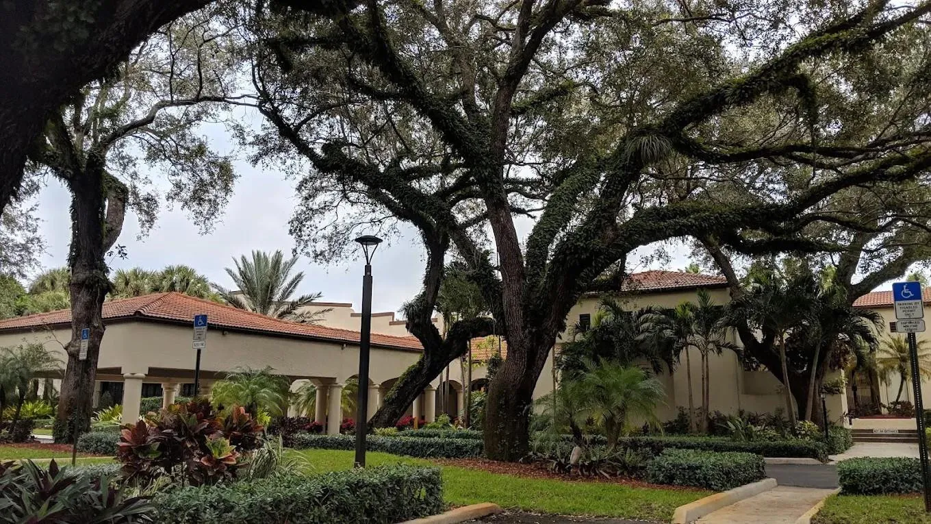 Country Club