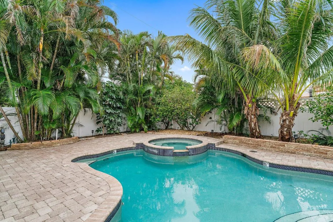 056-460SunriseWay-JunoBeach-SMALL