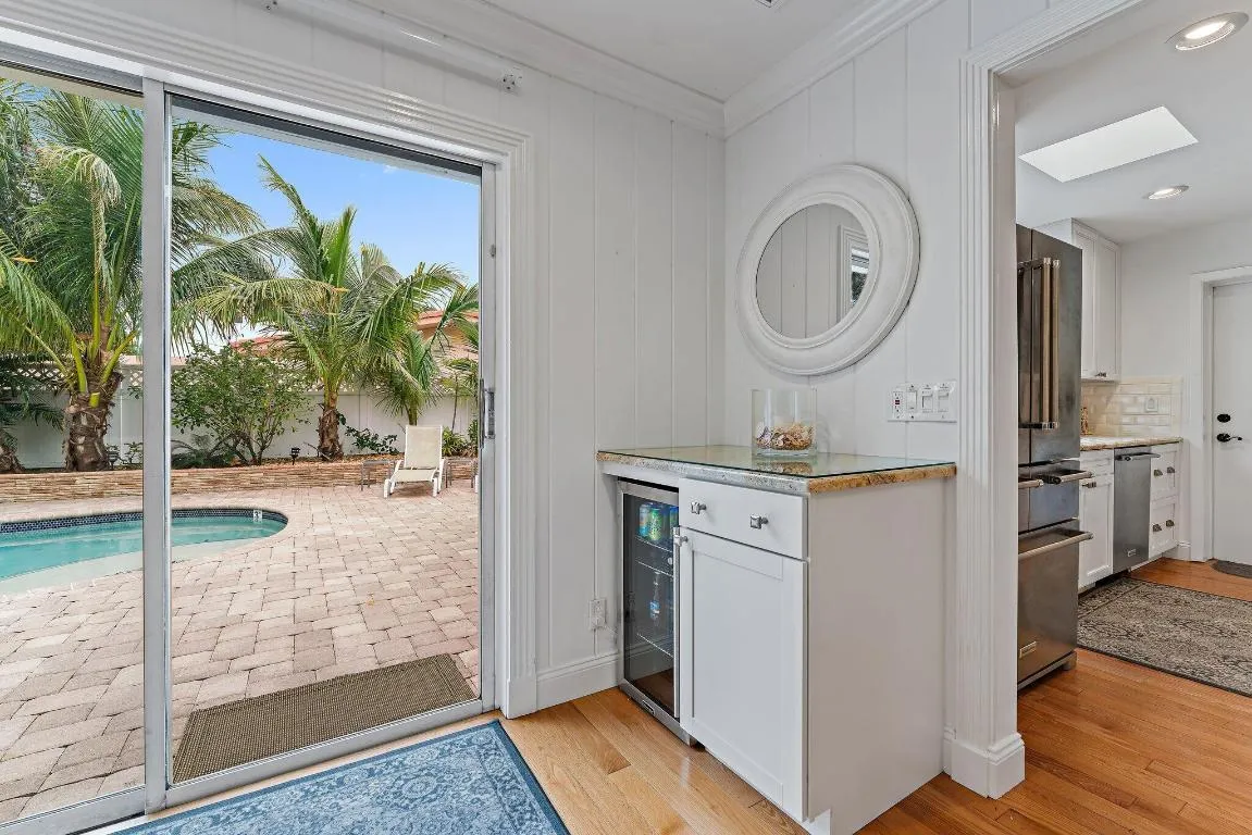 030-460SunriseWay-JunoBeach-SMALL