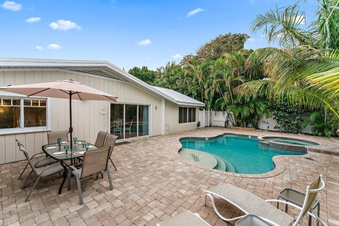 053-460SunriseWay-JunoBeach-SMALL