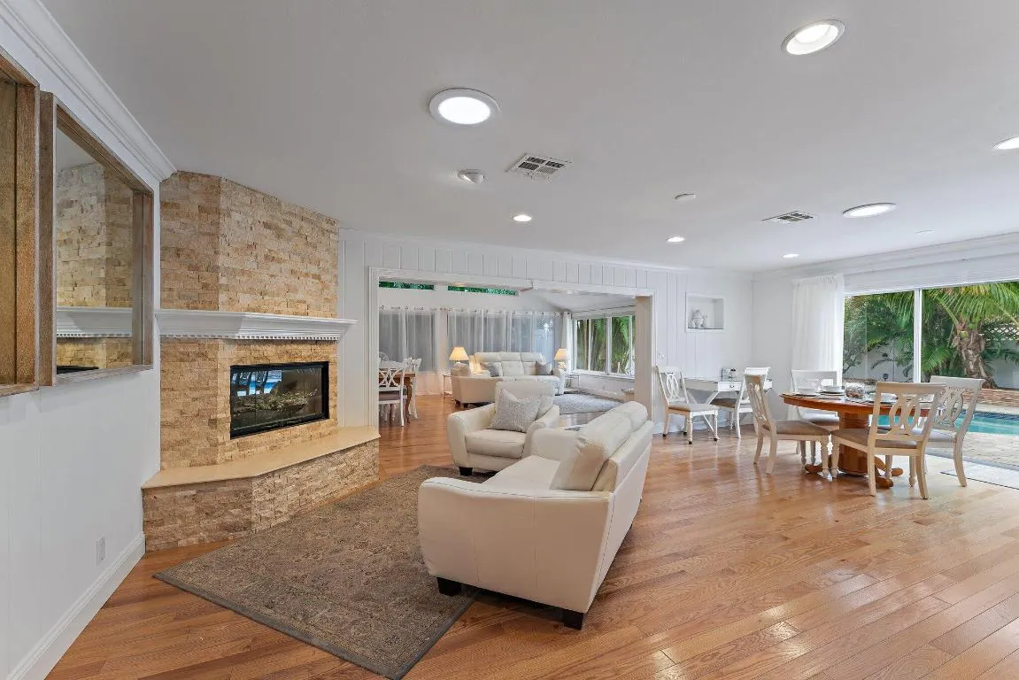 033-460SunriseWay-JunoBeach-SMALL