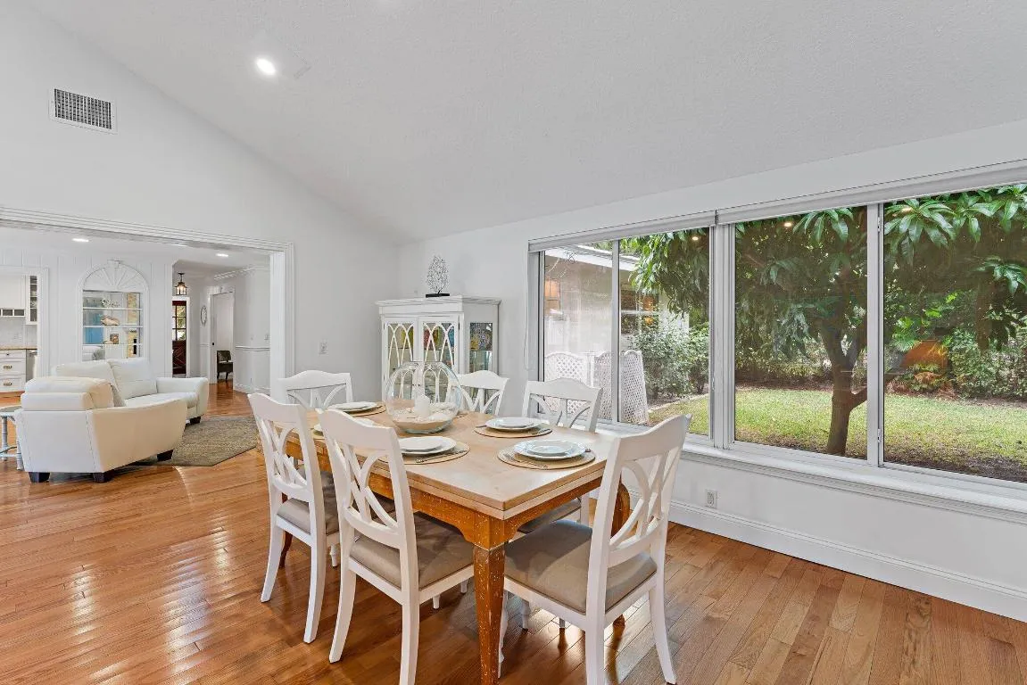 036-460SunriseWay-JunoBeach-SMALL